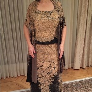 Women evening gown with shawl